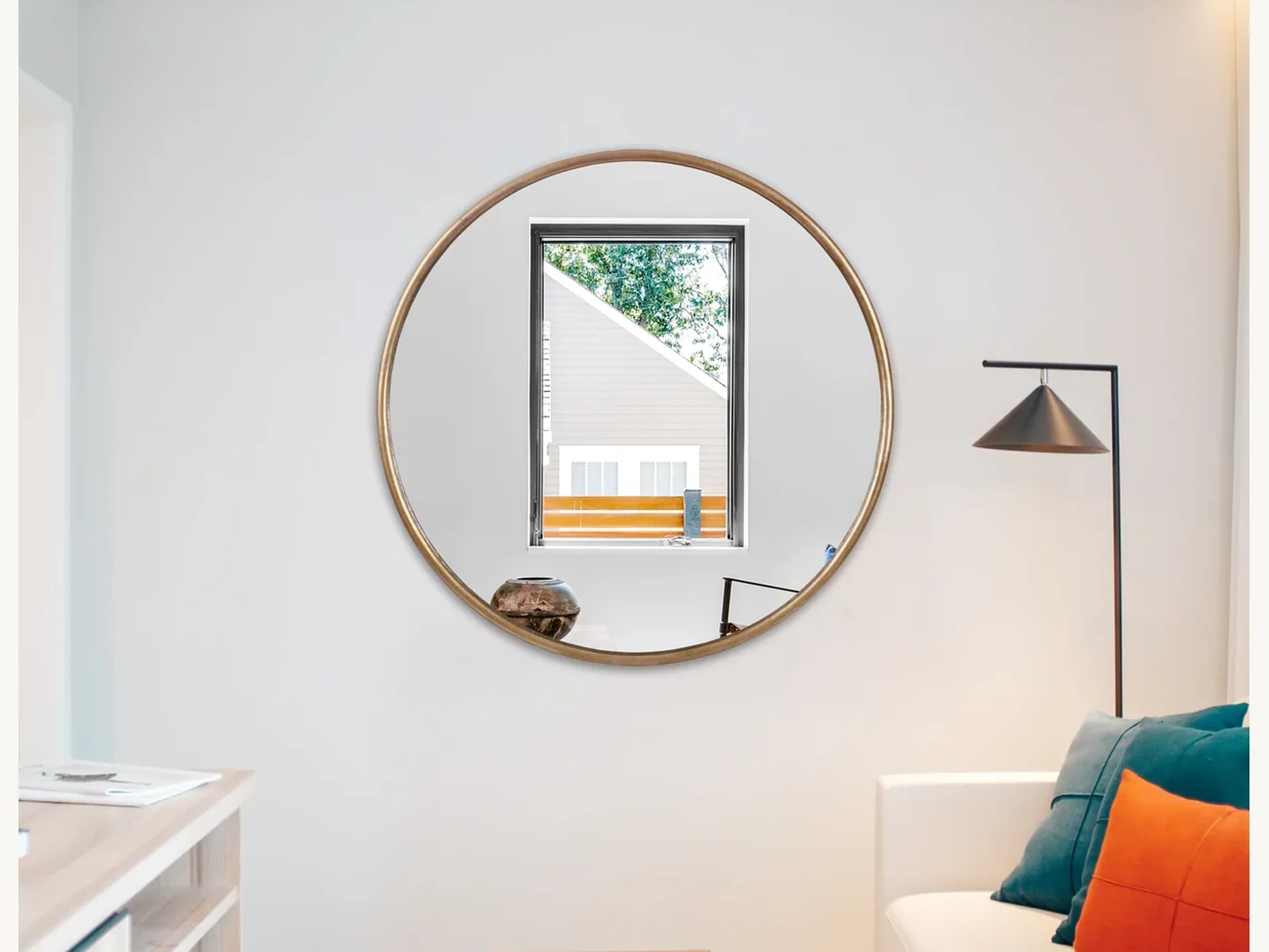 39 Gold Round Mirror gallery image