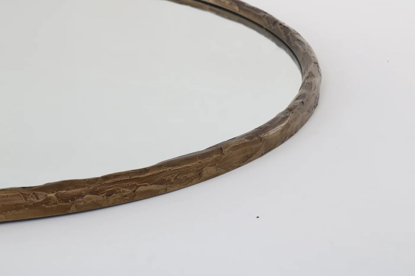 39 Bronze Plaster Effect Round Mirror frame close-up